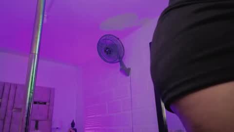 Bonnie Anderson  online show from January 13, 11:09 pm