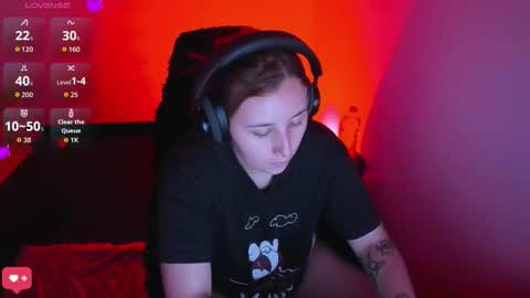 Bonnie Help me reach 500 likes online show from March 6, 8:37 pm