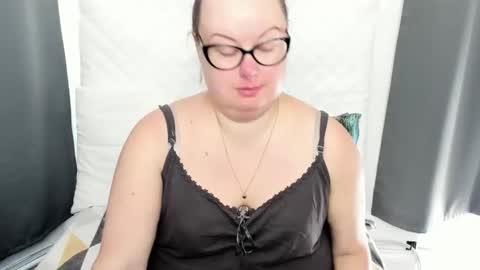 Bonnie online show from October 7, 10:08 am