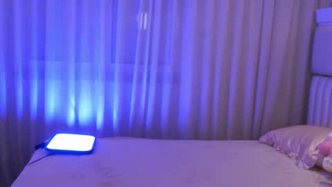 boootyfrytti online show from September 17, 8:40 pm