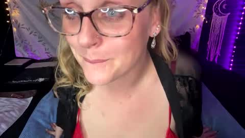 Snapshot of bossmomma chatting on February 11, 3:08 am BossMom online show from February 11, 3:08 am