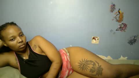 botty_queen online show from May 25, 6:56 am