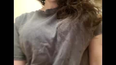 Bouncy Queen Majesty online show from October 8, 6:01 pm