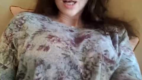 Bouncy Queen Majesty online show from February 10, 6:45 pm