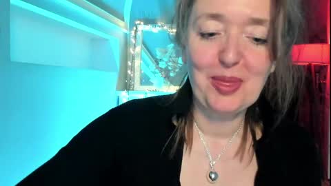 I see you X-twitter its braingirl online show from May 10, 4:09 pm