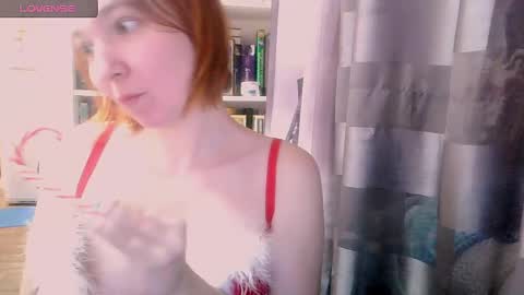 Brattyfoxygirl online show from December 25, 4:22 pm