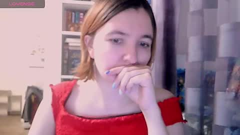 Brattyfoxygirl online show from December 2, 11:44 am