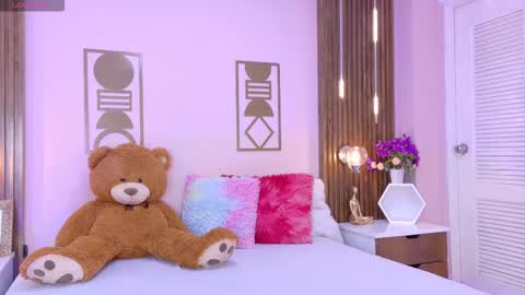 Bree  online show from March 14, 1:01 pm