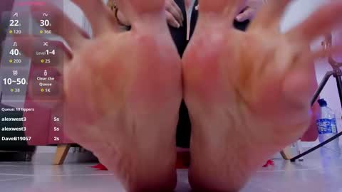    online show from September 19, 12:26 pm