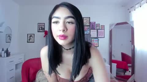 britannie_ online show from July 9, 1:46 pm