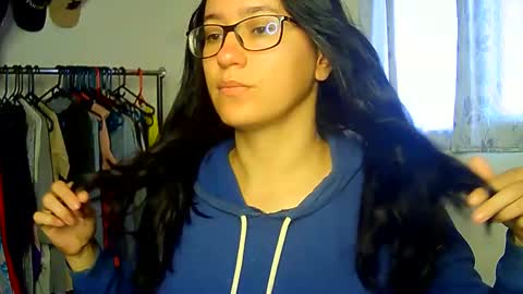 brittanycheeks1 online show from December 10, 2:17 pm