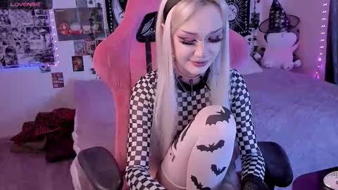 Martha online show from November 2, 9:34 am