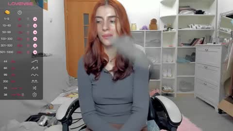 broosnica1 online show from May 31, 10:43 am
