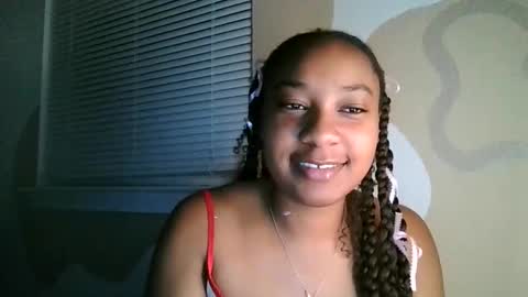 Brownsuagrcutie online show from May 13, 1:44 am