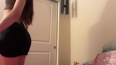 brunettefantasy4848 online show from April 8, 4:47 am