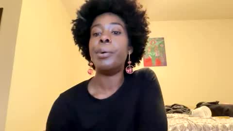 Bubblez the Doll online show from March 14, 1:17 am