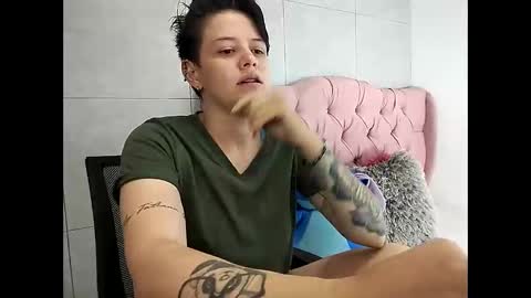 bug2025 online show from October 30, 2:25 am