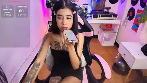 Camila online show from January 7, 1:14 pm