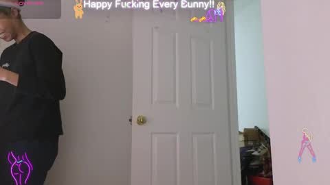 Tokki  bunny  online show from January 14, 2:19 am