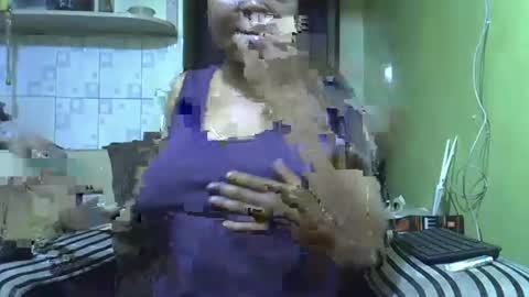 busty kenzi online show from December 16, 9:09 pm