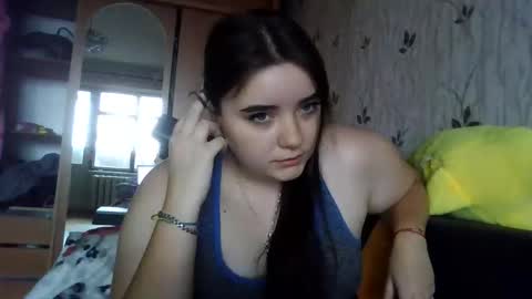 butterfly18988 online show from November 12, 8:12 am