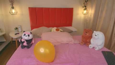 Candace online show from April 27, 7:33 pm