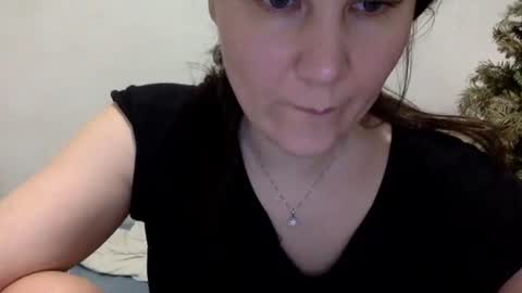 Lamb online show from March 3, 7:09 pm