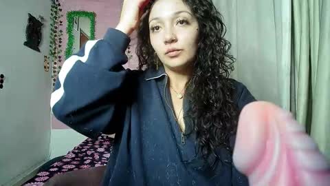 paula online show from March 17, 5:44 am