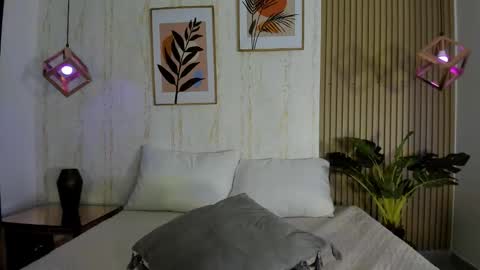 Cameron  online show from October 30, 10:00 pm