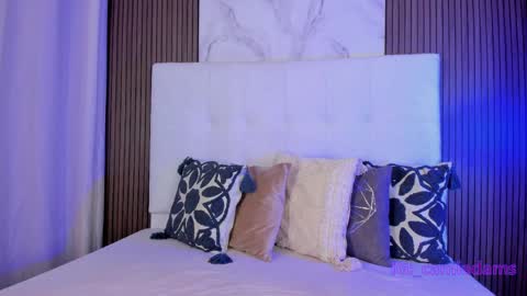 cami_adamss online show from April 7, 11:56 am