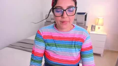 Camila buitrago online show from March 28, 11:58 pm