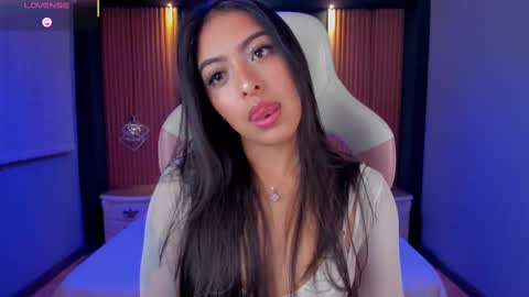 Snapshot of camila_dupont chatting on September 17, 4:21 am Camila online show from September 17, 4:21 am