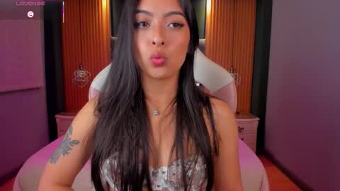 Snapshot of camila_dupont chatting on September 13, 4:09 am Camila online show from September 13, 4:09 am