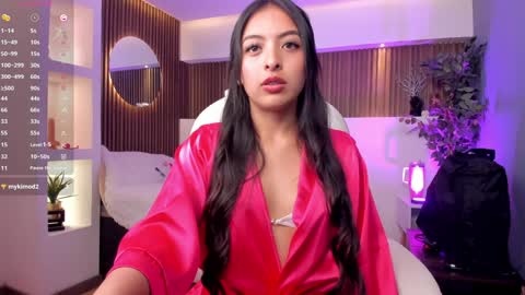 Snapshot of camila_dupont chatting on December 22, 8:47 pm Camila online show from December 22, 8:47 pm