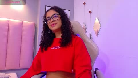 Camila online show from November 29, 1:04 pm