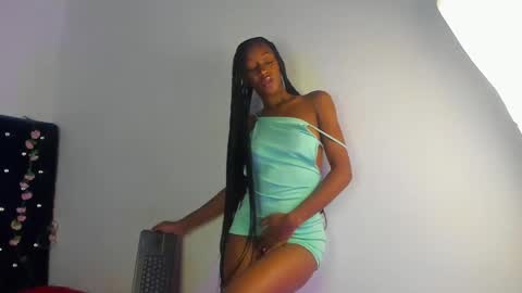 camilarosetti online show from February 26, 12:09 am