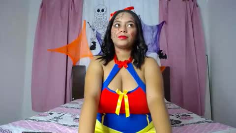camilasex0 online show from October 31, 10:47 pm