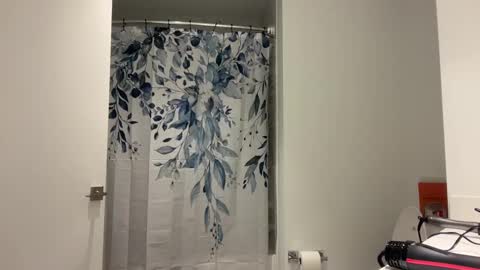 Snapshot of camiliakxoxo chatting on September 15, 10:23 am camiliakxoxo online show from September 15, 10:23 am