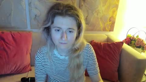 camilladreamer online show from April 8, 8:44 pm