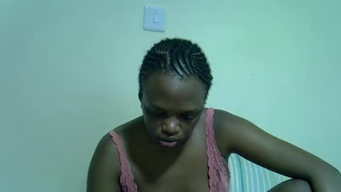 candiemaya online show from April 4, 8:18 pm