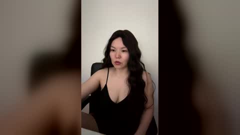 Grace online show from April 3, 8:51 pm