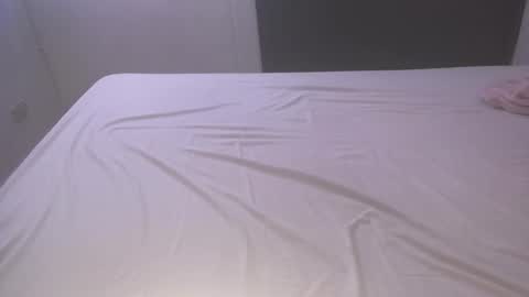 Candy online show from November 19, 6:52 pm