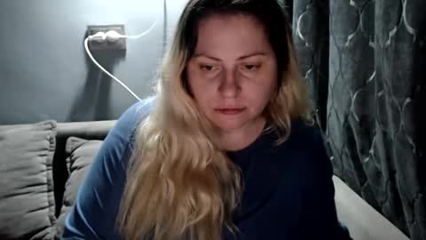 Laura online show from January 18, 8:16 pm