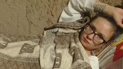 say meow and send tip  online show from January 27, 5:04 pm