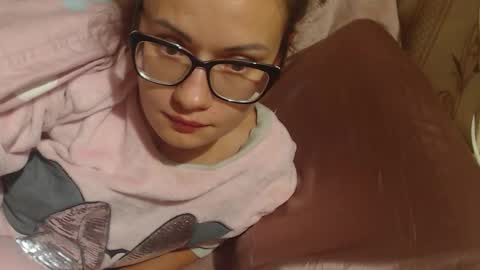 say meow and send tip  online show from October 16, 9:17 pm