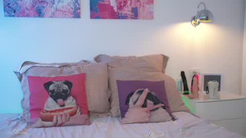 FANSLY  -    online show from April 10, 7:58 am