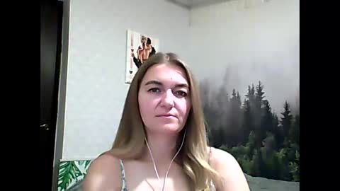 Daisy online show from October 12, 9:17 pm