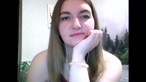 Daisy online show from March 8, 10:02 pm