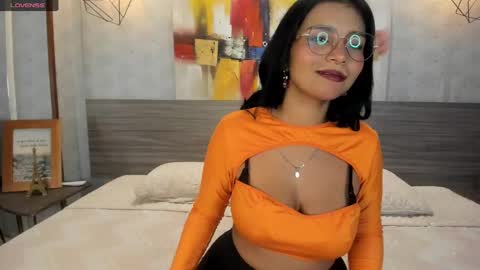 Candys Victoria online show from February 16, 1:27 am