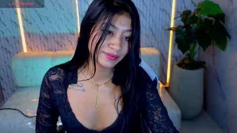 Canela  online show from May 15, 9:17 pm